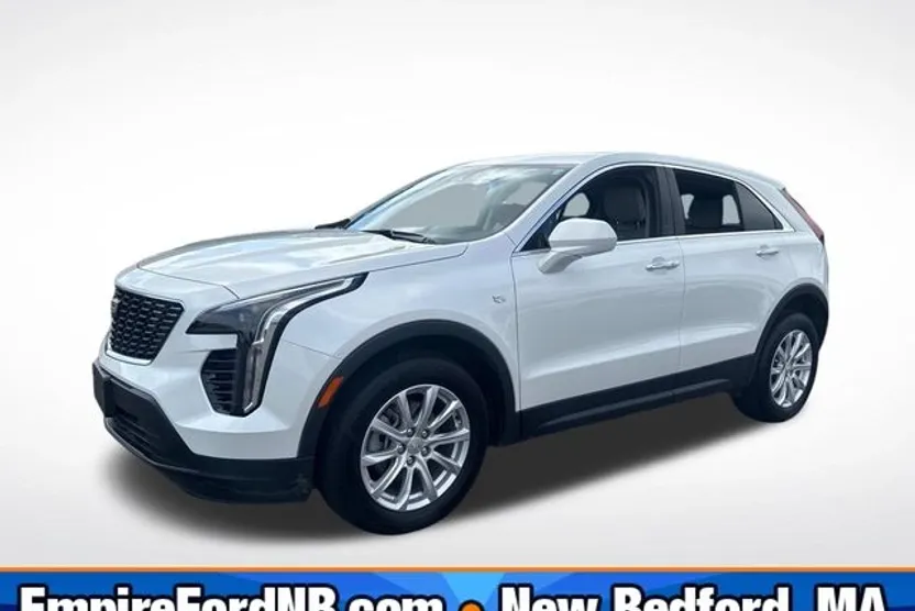2023 Cadillac XT4 Luxury photo 1
