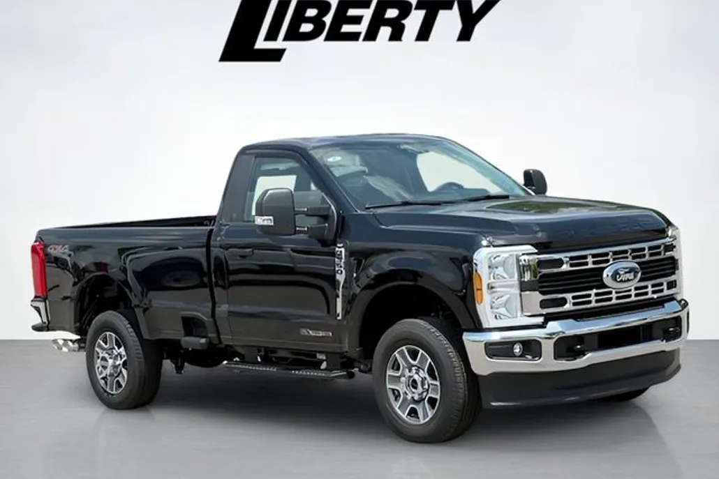 2025 Ford F-350 photo 1