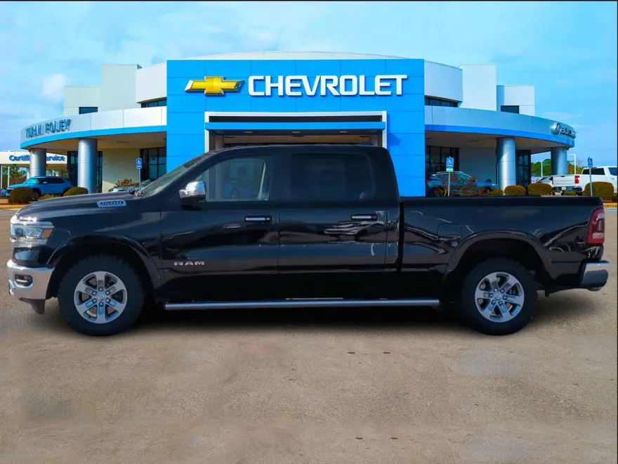 2022 Ram 1500 Laramie photo 1