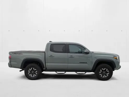 2022 Toyota Tacoma TRD V6 photo 4