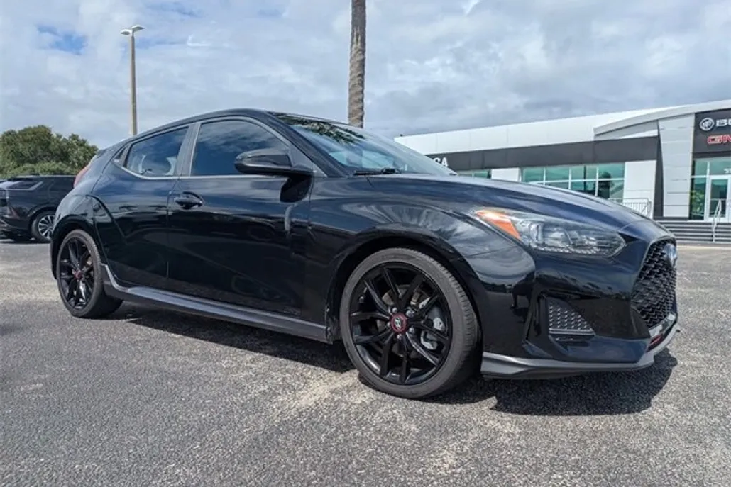 2019 Hyundai Veloster Turbo R-Spec photo 1