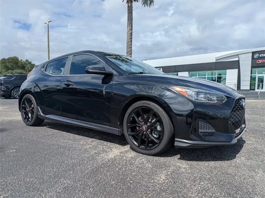 2019 Hyundai Veloster Turbo R-Spec photo 1