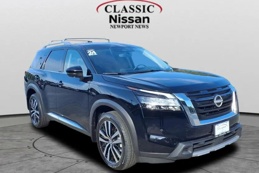 2024 Nissan Pathfinder Platinum photo 1