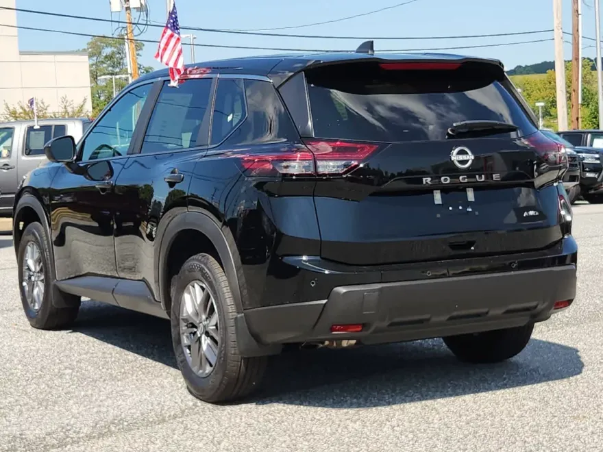2026 Nissan Rogue S AWD photo 1