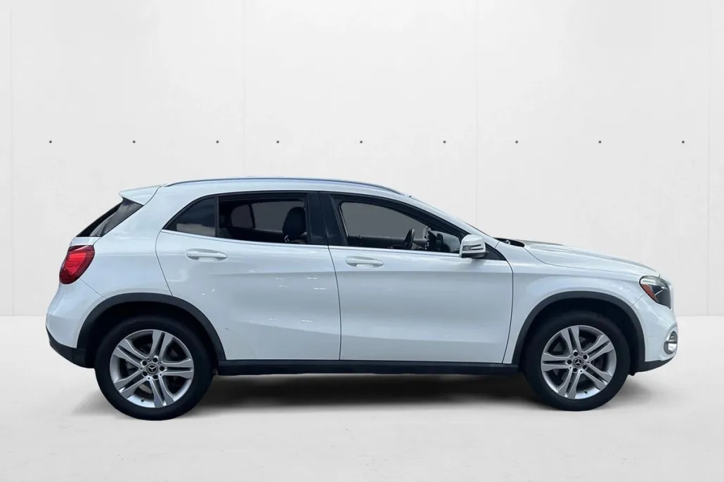 2018 Mercedes Benz GLA 250 photo 1