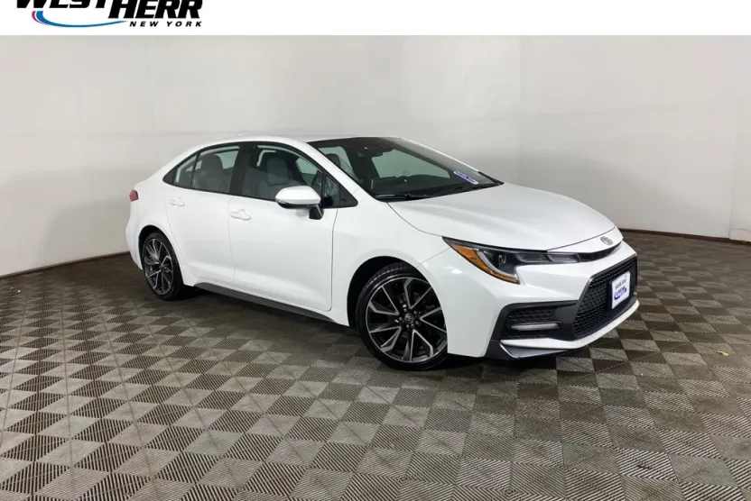 2021 Toyota Corolla SE photo 1