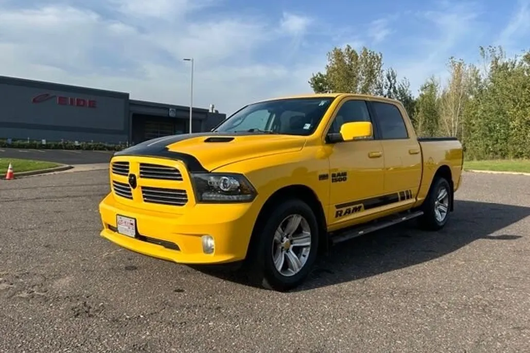 2016 Ram 1500 Sport photo 1