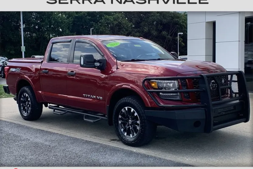 2019 Nissan Titan PRO-4X photo 1