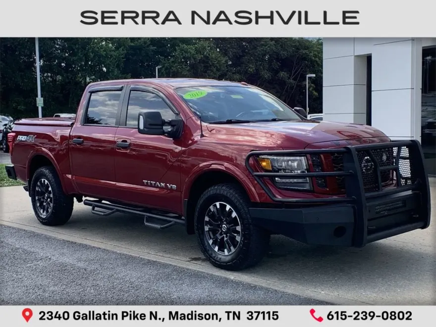 2019 Nissan Titan PRO-4X photo 1