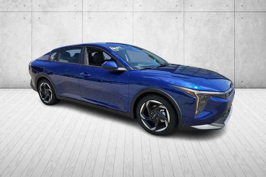 2025 Kia K4 EX photo 1