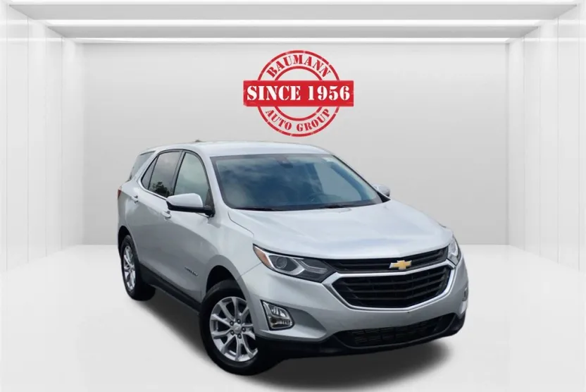 2020 Chevrolet Equinox LT photo 1