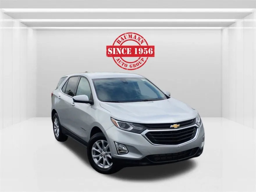 2020 Chevrolet Equinox LT photo 1