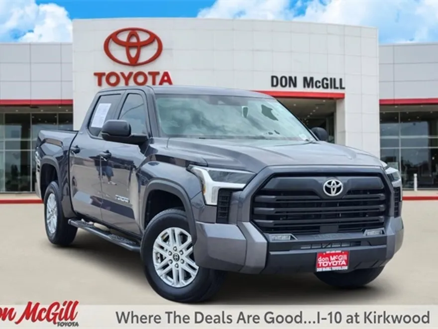 2024 Toyota Tundra SR5 photo 1