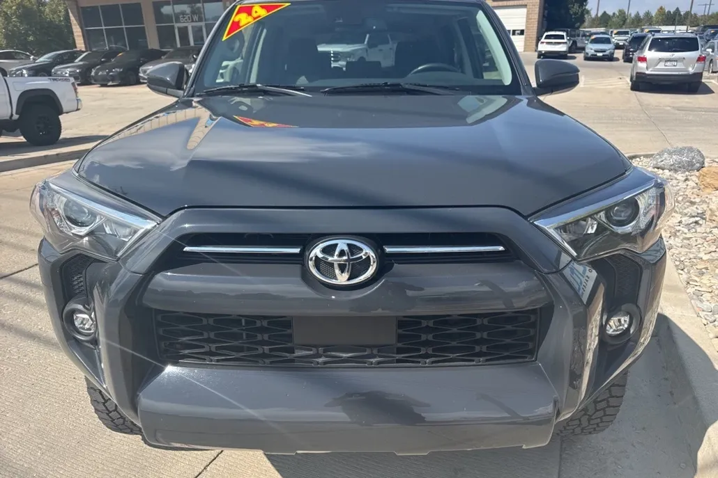 2024 Toyota 4Runner SR5 photo 1