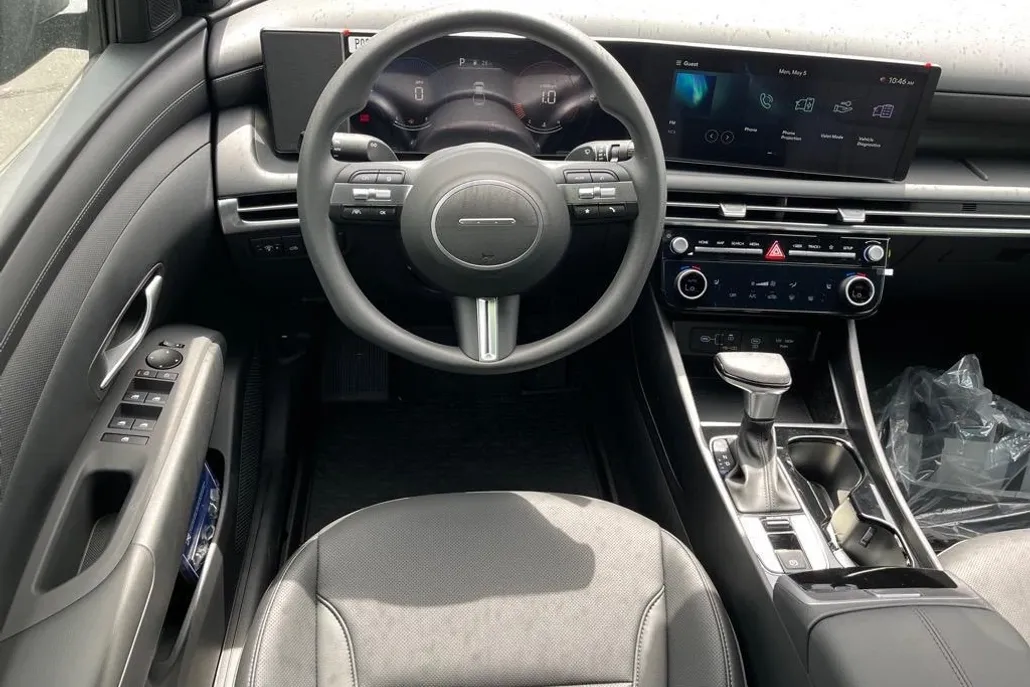 2025 Hyundai Santa Cruz SEL photo 1