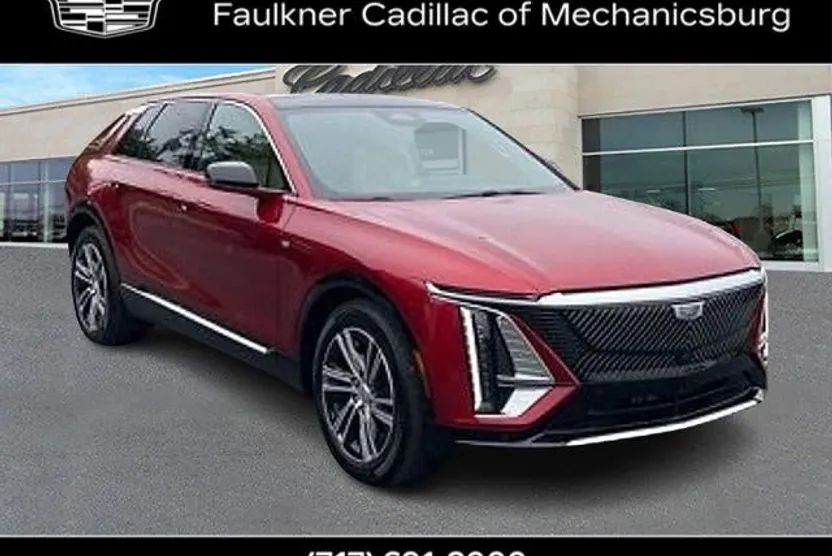 2024 Cadillac Lyriq Luxury photo 1
