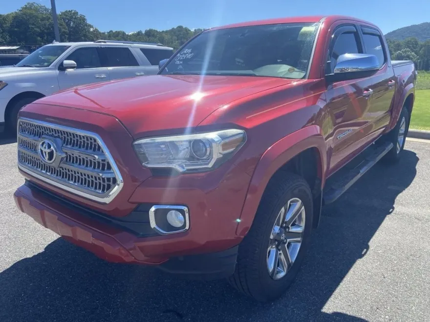 2016 Toyota Tacoma SR V6 photo 1