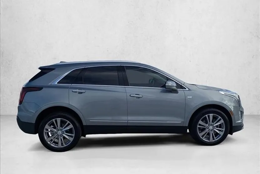 2024 Cadillac XT5 Premium Luxury photo 1