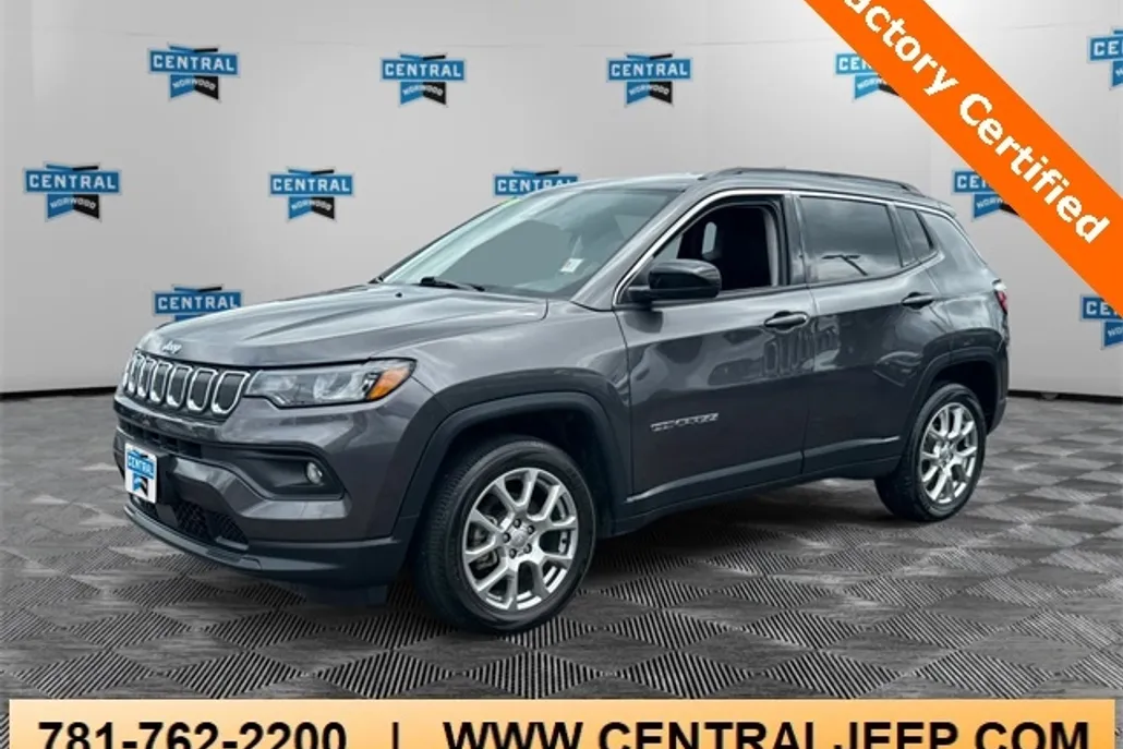 2022 Jeep Compass Latitude Lux photo 1