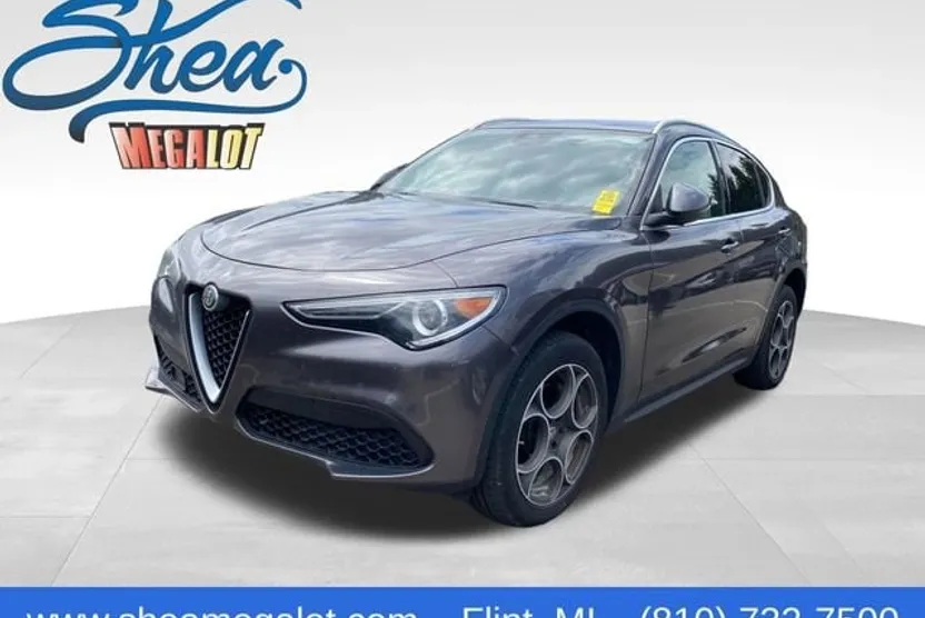 2018 Alfa Romeo Stelvio Base photo 1