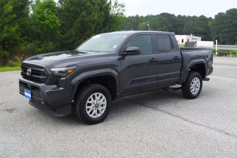 2024 Toyota Tacoma SR Double Cab photo 1