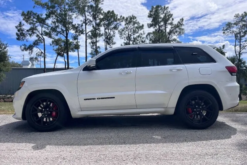 2018 Jeep Grand Cherokee SRT8 photo 1
