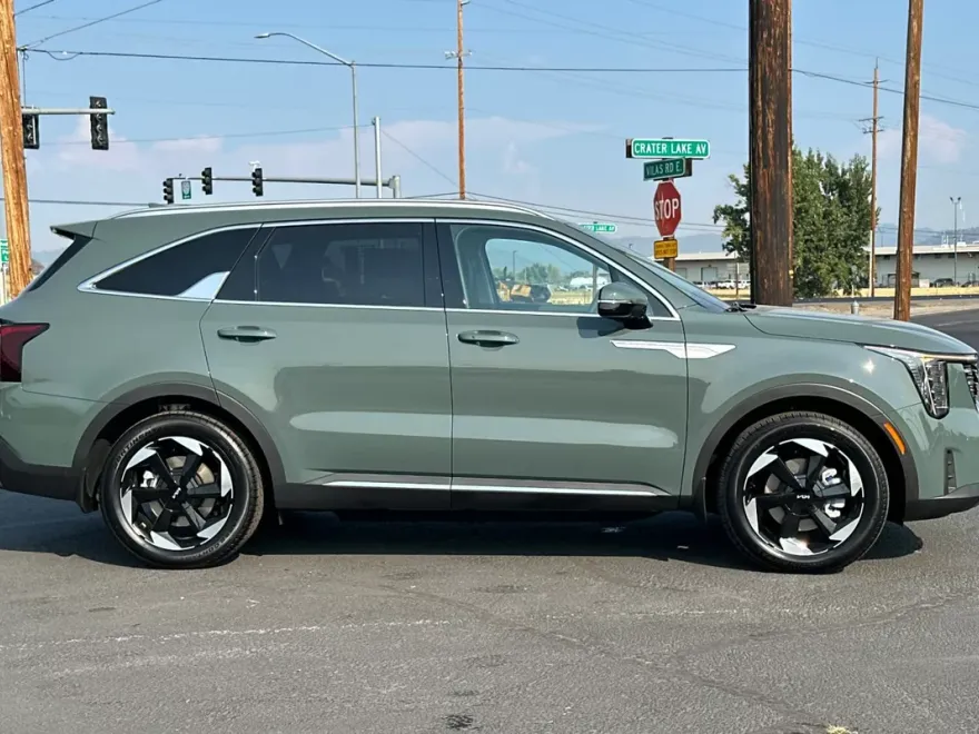 2025 Kia Sorento Hybrid EX photo 1