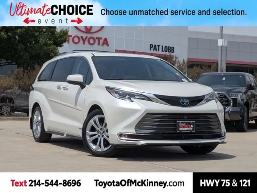 2021 Toyota Sienna Platinum photo 1