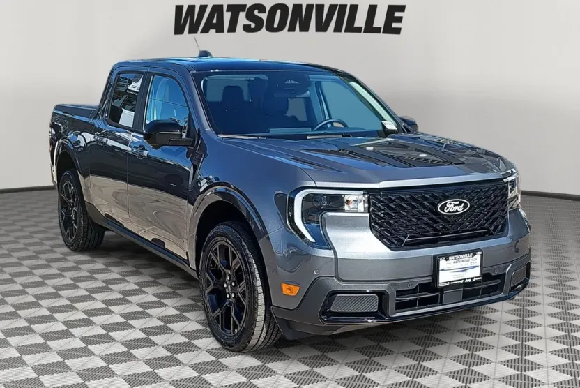 2025 Ford Maverick Lariat photo 1