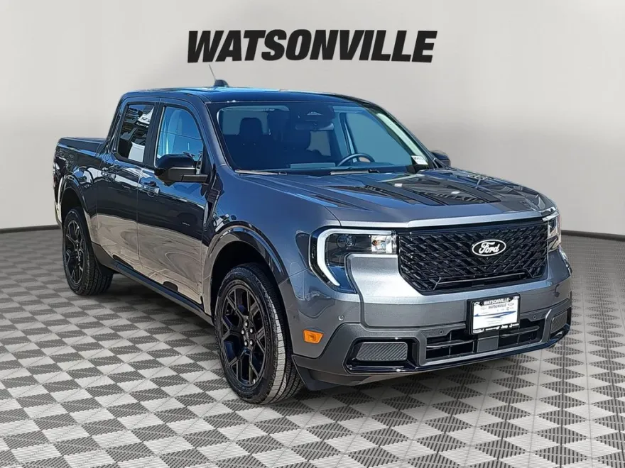 2025 Ford Maverick Lariat photo 1