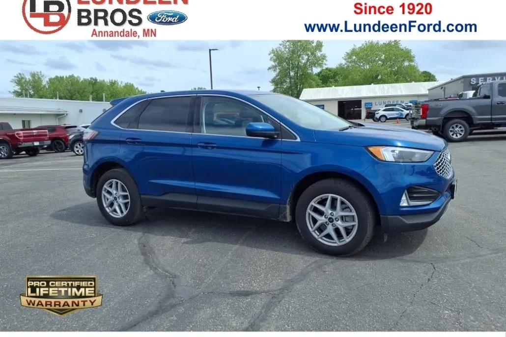 2023 Ford Edge SEL photo 1