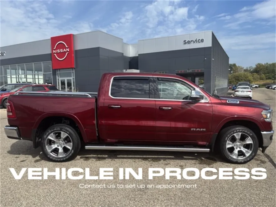2022 Ram 1500 Laramie photo 1