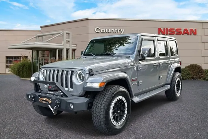 2018 Jeep Wrangler Unlimited Sahara photo 1