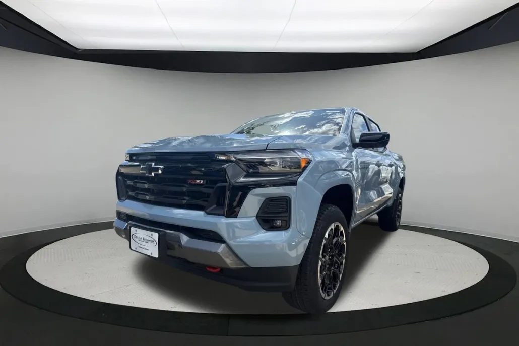 2026 Chevrolet Colorado Z71 photo 1
