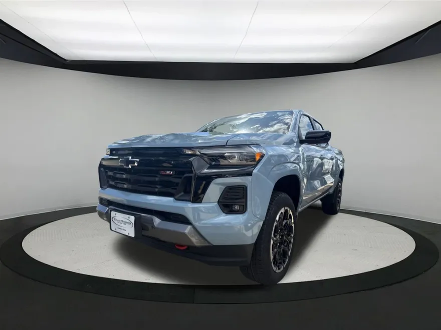 2026 Chevrolet Colorado Z71 photo 1