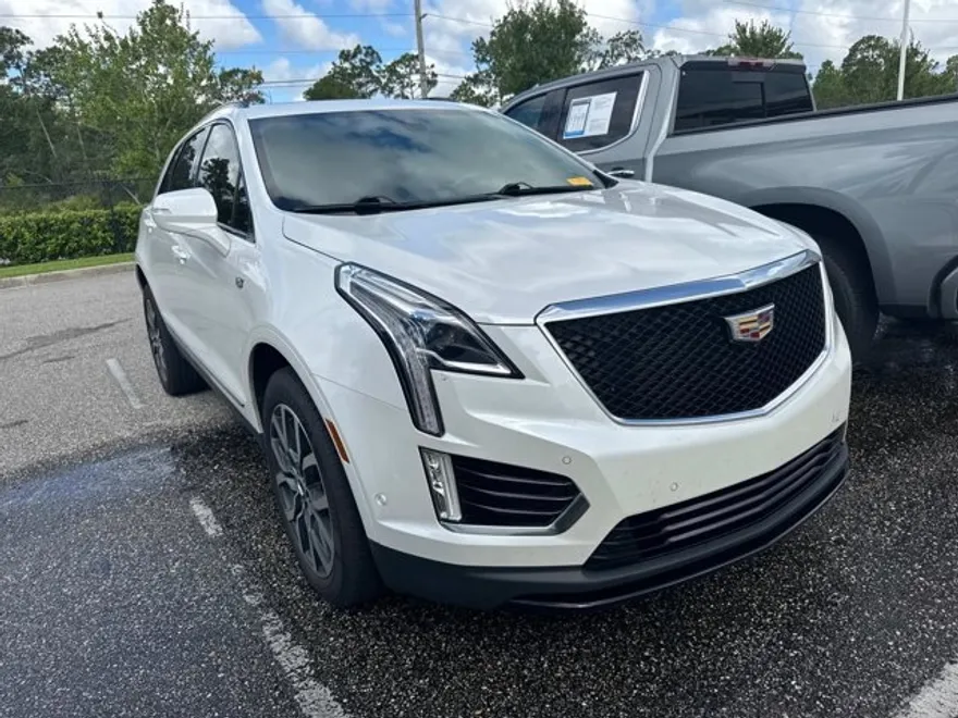 2021 Cadillac XT5 Sport photo 1