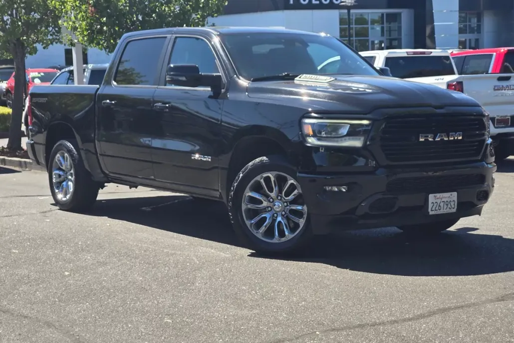 2023 Ram 1500 Laramie photo 1