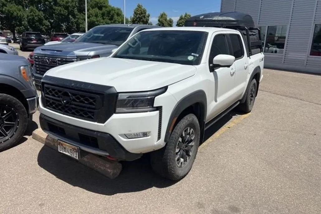 2023 Nissan Frontier PRO-4X photo 1