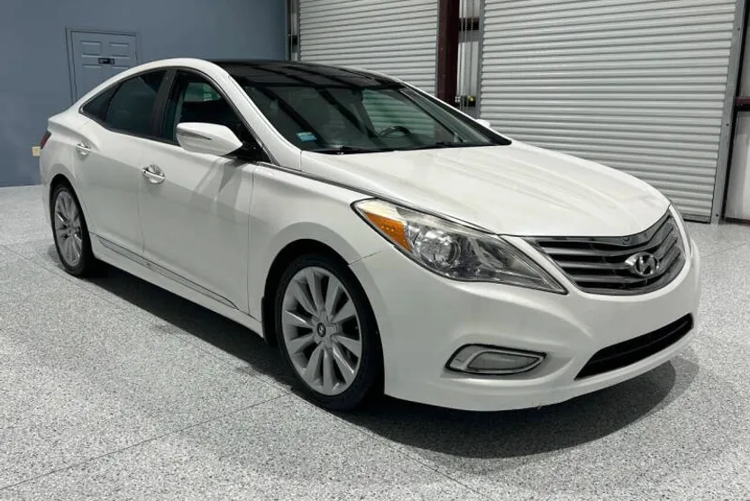2013 Hyundai Azera photo 1