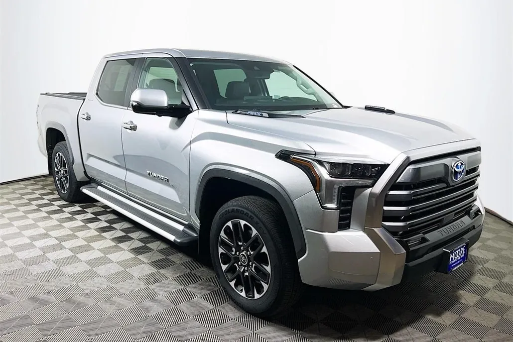 2024 Toyota Tundra Limited photo 1