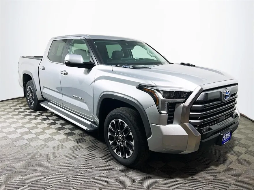 2024 Toyota Tundra Limited photo 1