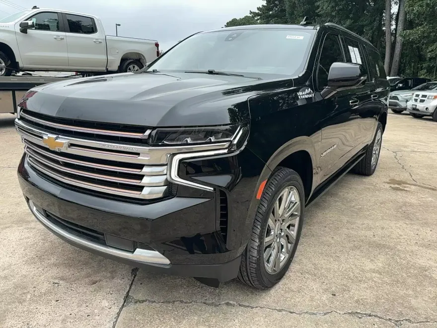 2021 Chevrolet Suburban High Country photo 1