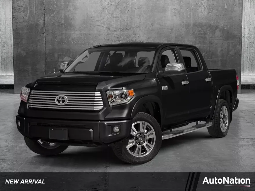 2017 Toyota Tundra Platinum photo 1