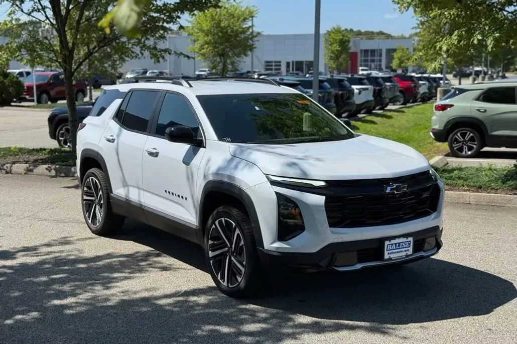 2026 Chevrolet Equinox RS photo 1
