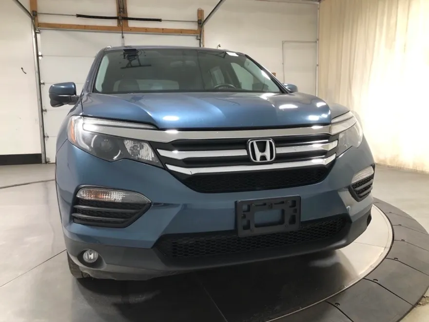 2017 Honda Pilot EX photo 1