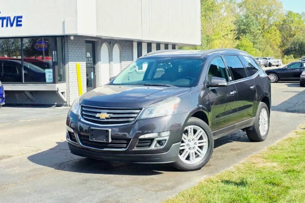 2015 Chevrolet Traverse 1LT photo 1