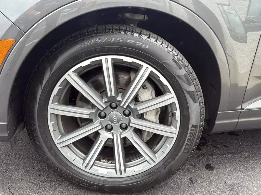 2018 Audi Q7 3.0T Prestige photo 1