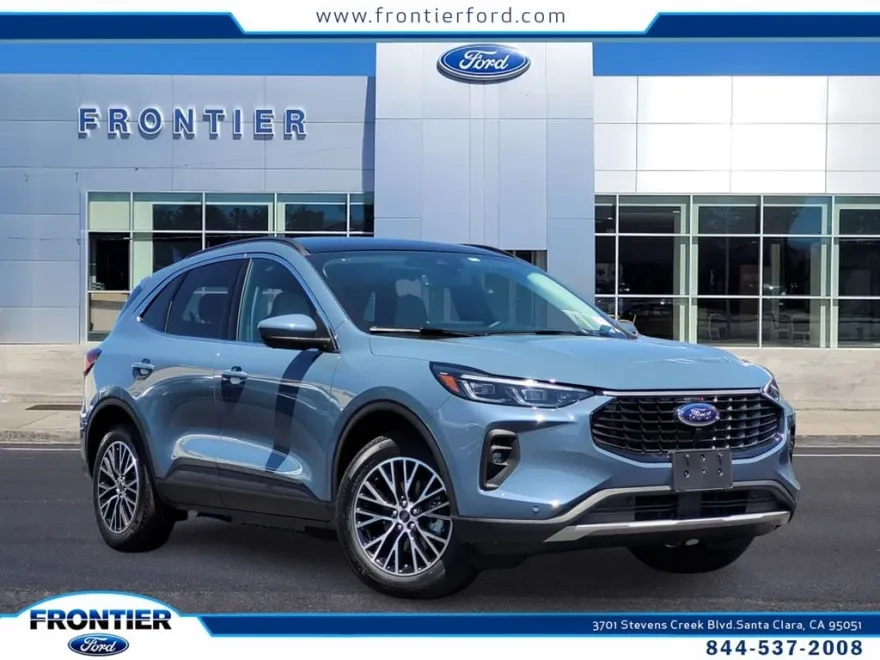 2025 Ford Escape Titanium photo 1