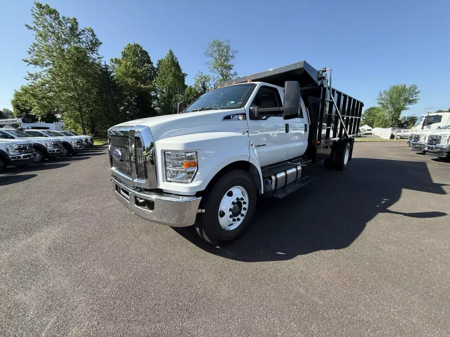 2026 Ford F-650 Base Crew Cab photo 1