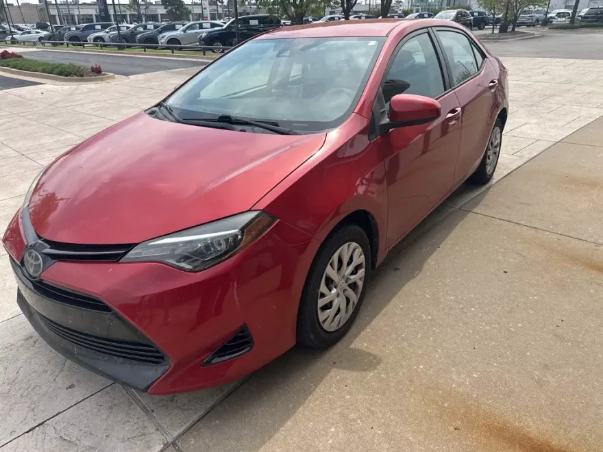 2018 Toyota Corolla L photo 1